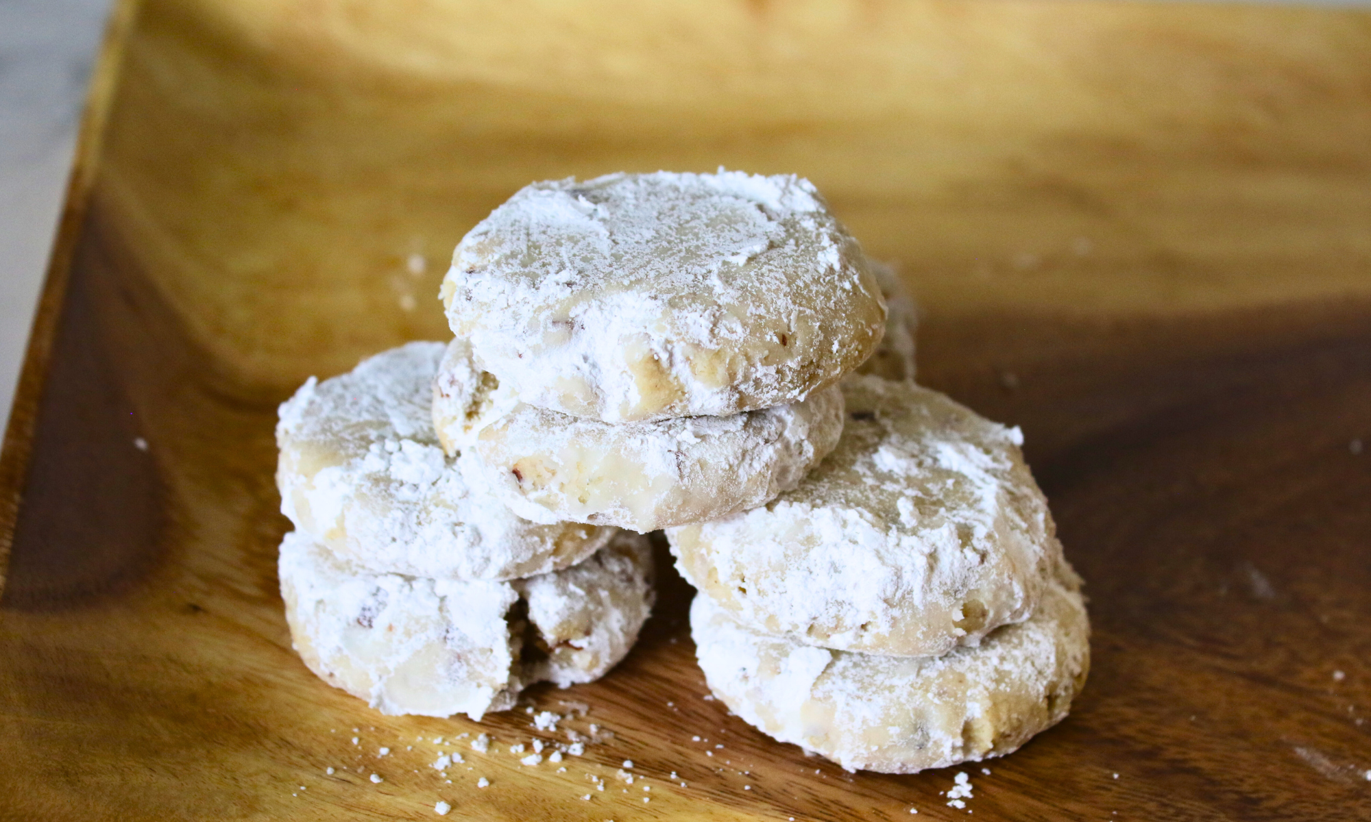 Easy Almond Flour Meltaway Cookies for a Gluten-Free Treat
